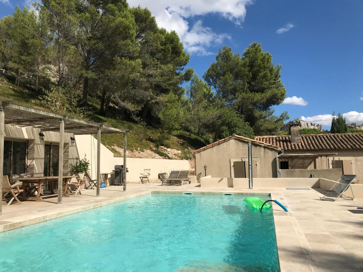 Bed and Breakfast Mas De La Fadeto Les Baux-de-Provence Exterior foto