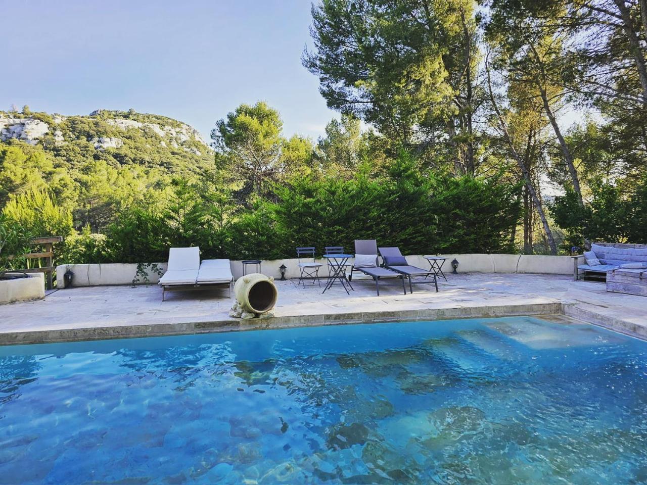 Bed and Breakfast Mas De La Fadeto Les Baux-de-Provence Exterior foto