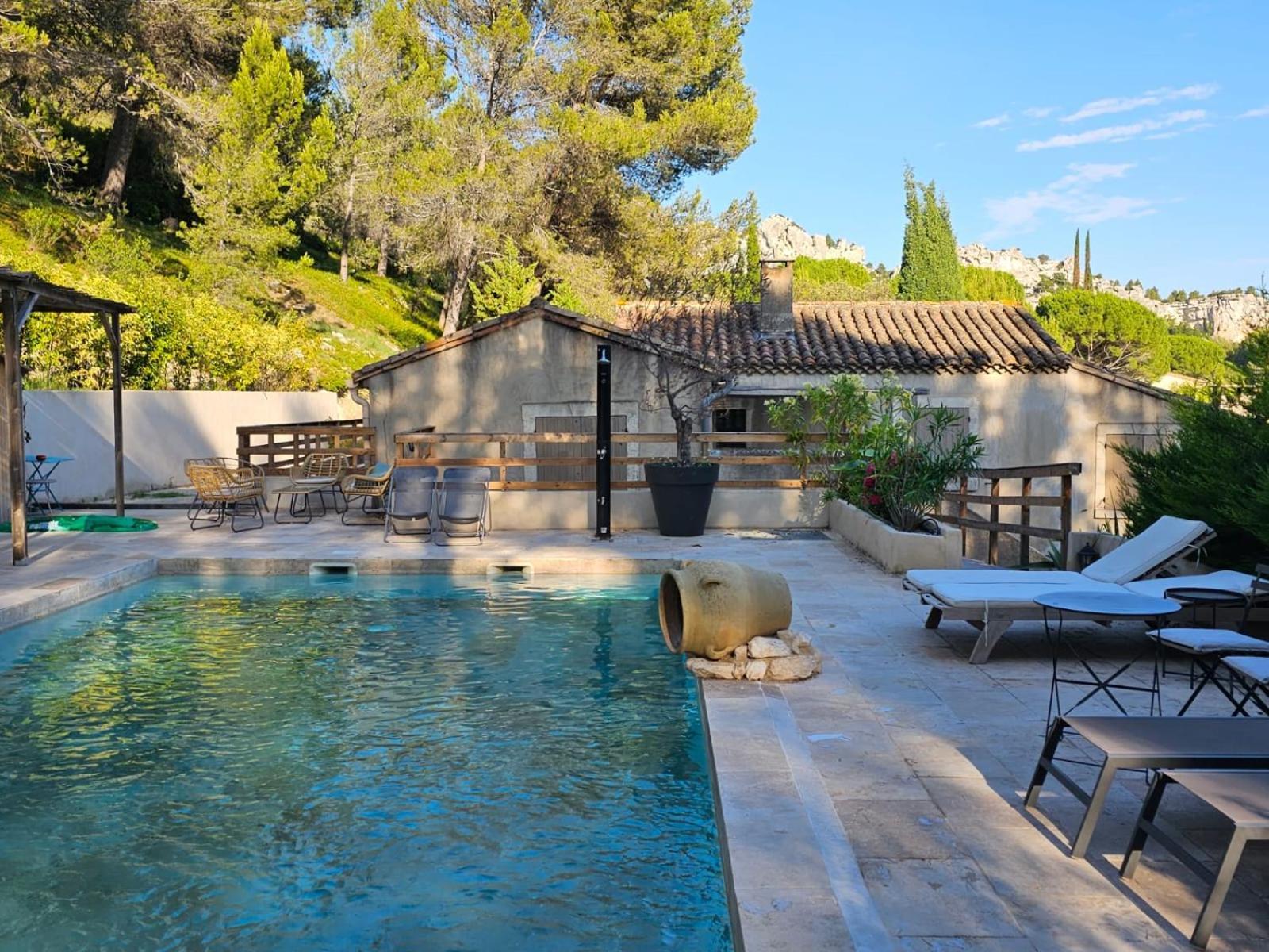 Bed and Breakfast Mas De La Fadeto Les Baux-de-Provence Exterior foto