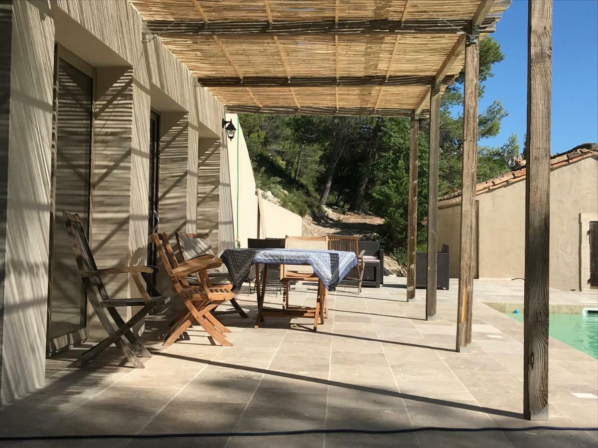 Bed and Breakfast Mas De La Fadeto Les Baux-de-Provence Exterior foto
