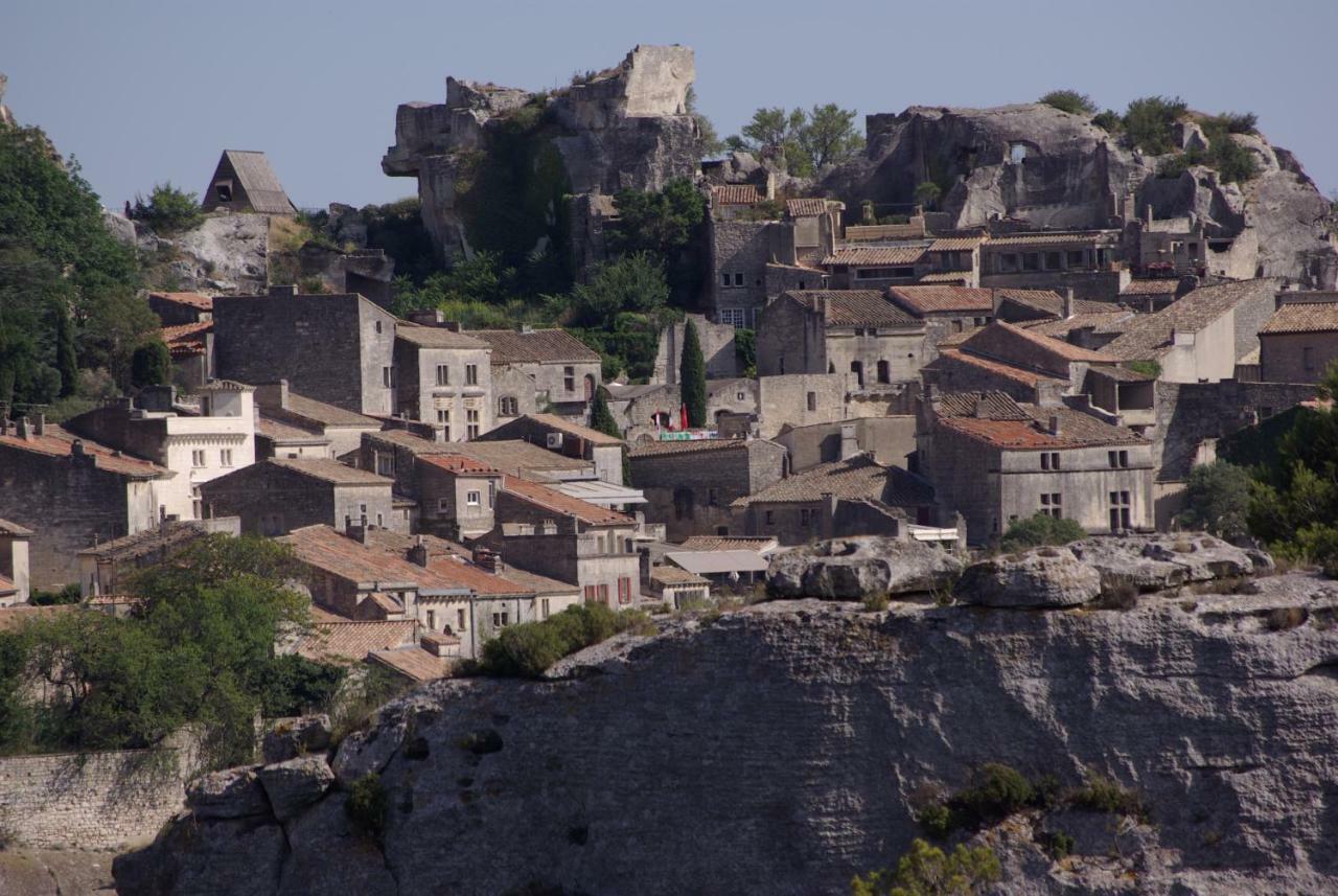Bed and Breakfast Mas De La Fadeto Les Baux-de-Provence Exterior foto