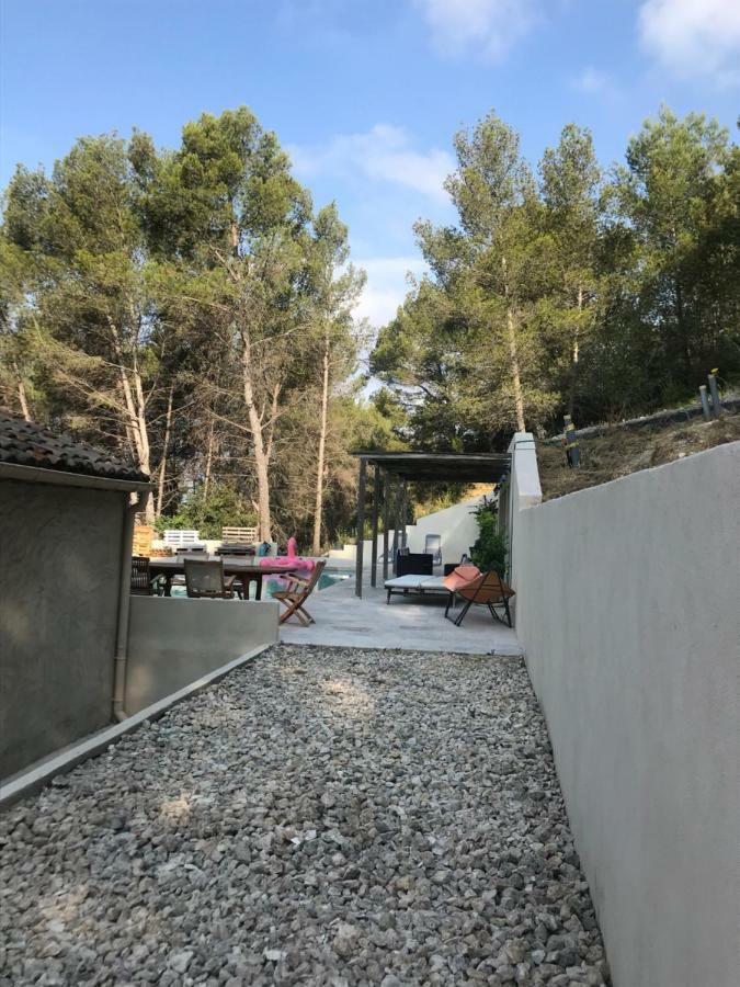 Bed and Breakfast Mas De La Fadeto Les Baux-de-Provence Exterior foto